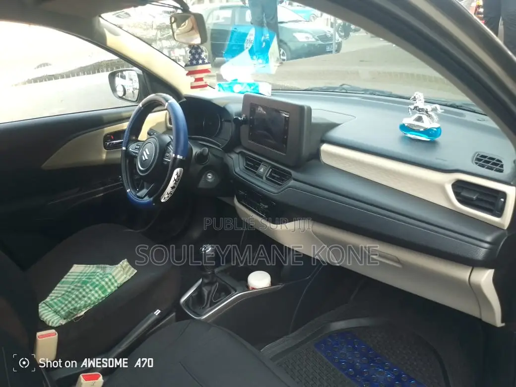 Suzuki Dzire 2025 Gris