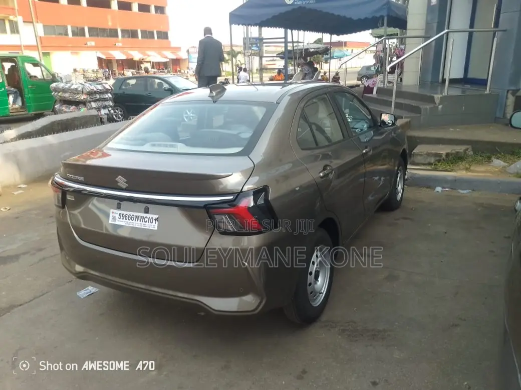 Suzuki Dzire 2025 Gris