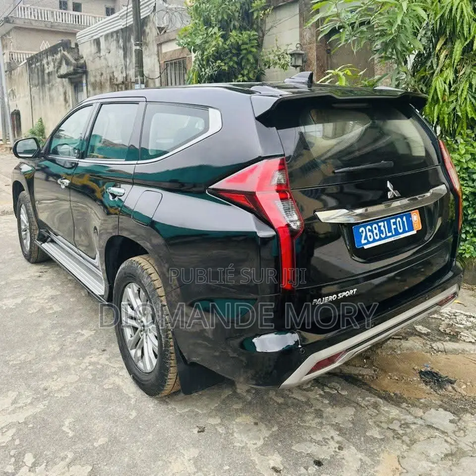 Mitsubishi Montero Sport 2022 Noir