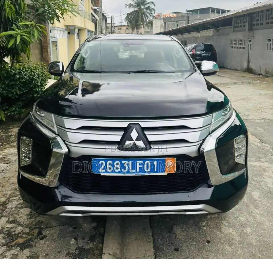 Mitsubishi Montero Sport 2022 Noir
