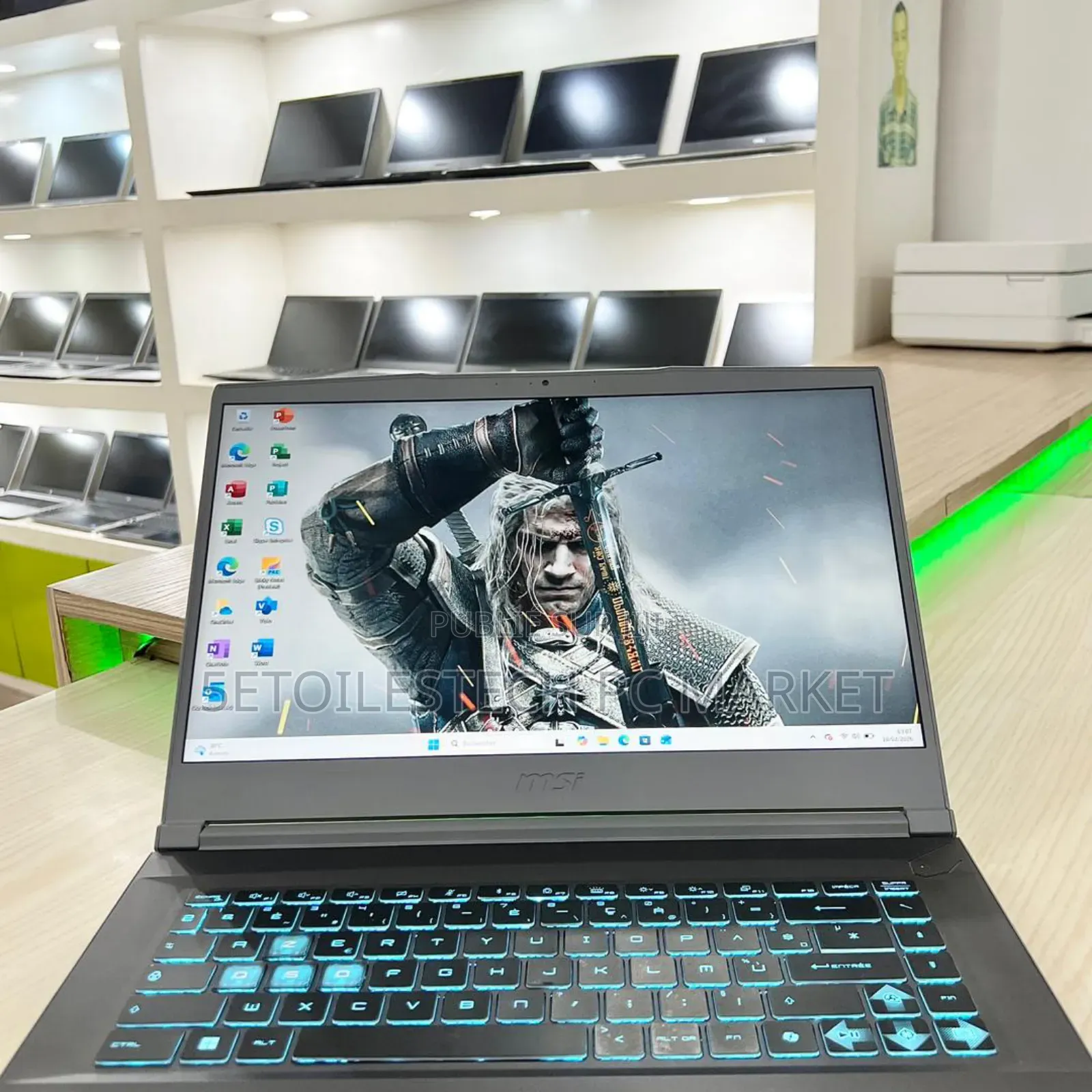 Nouveau MSI Creator A16 AI+ 16GB Intel Core i5 SSD 512GB