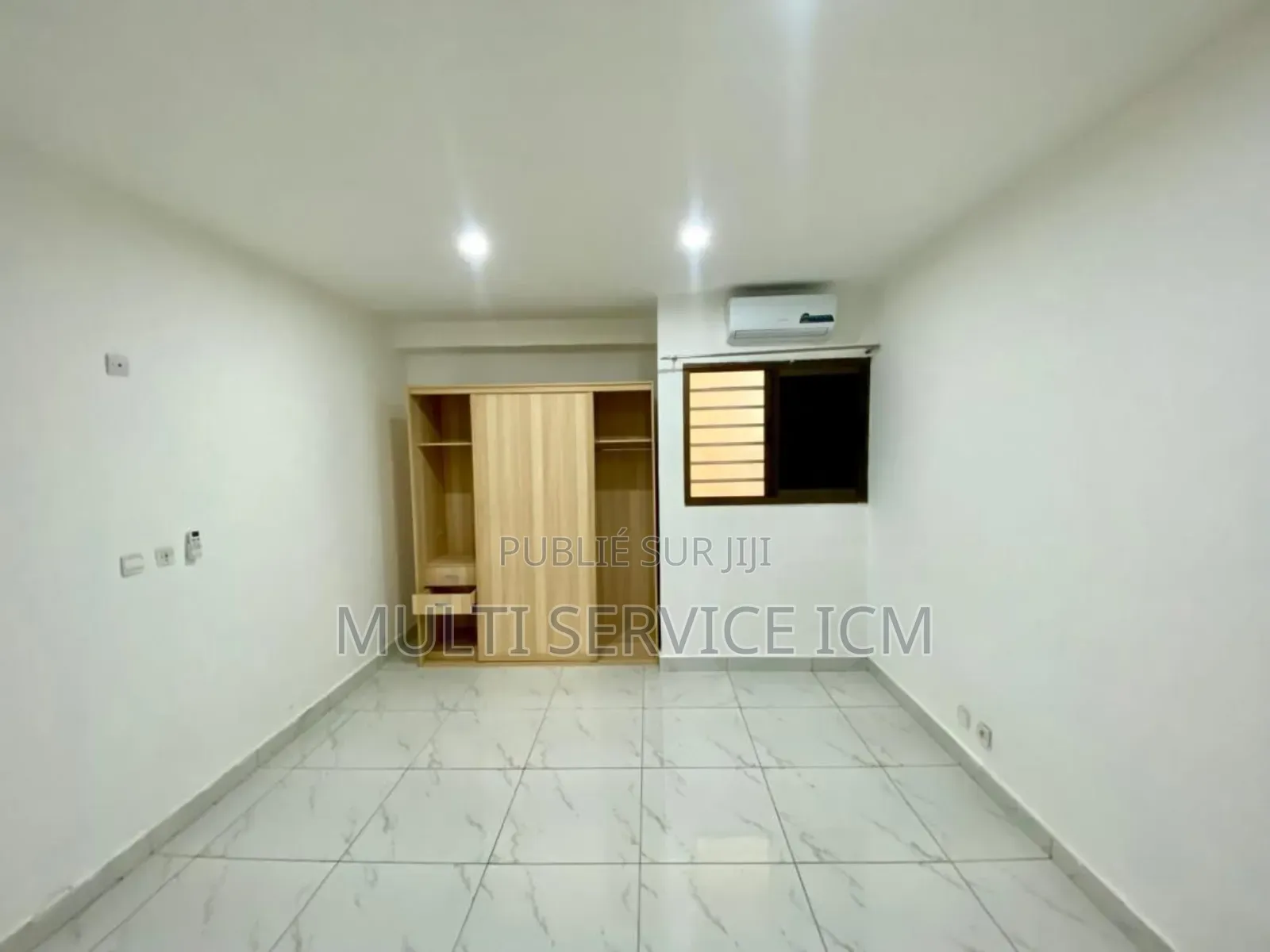 Furnished 2chbre Appartement dans Ismaël Coulibaly, Cocody à Vendre