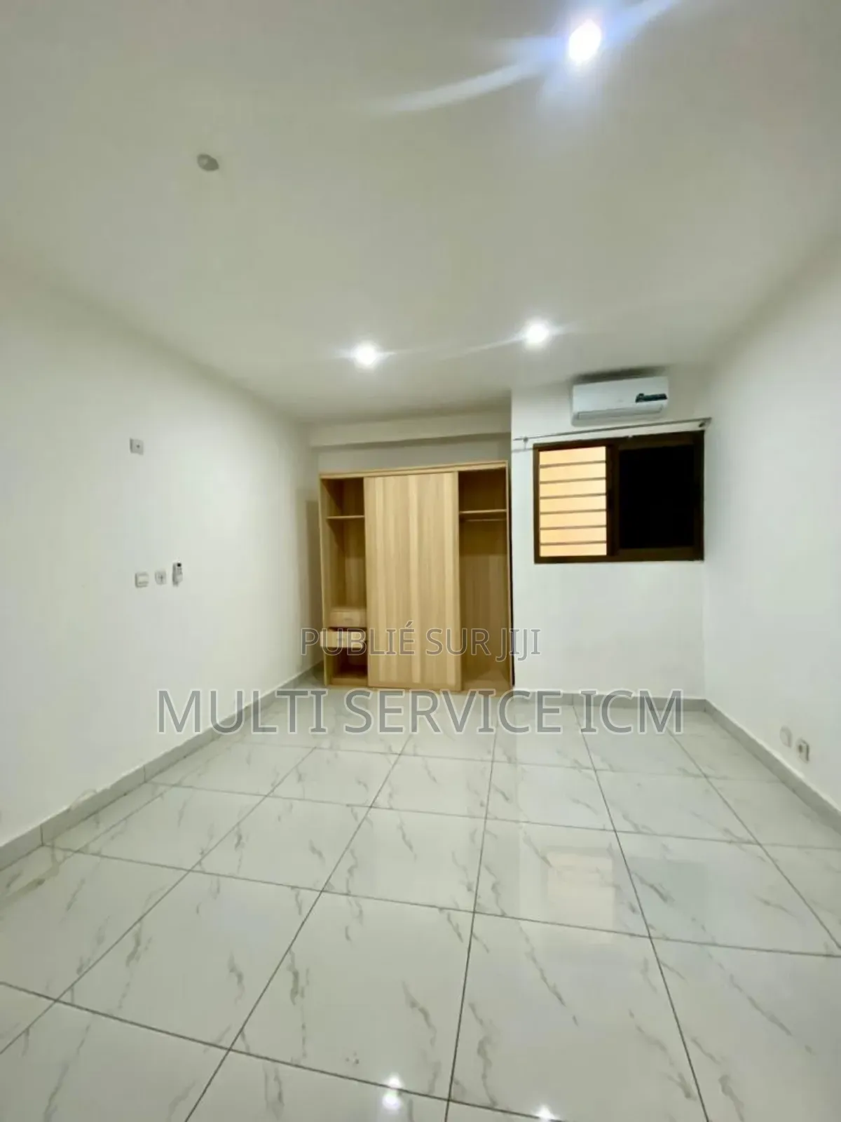 Furnished 2chbre Appartement dans Ismaël Coulibaly, Cocody à Vendre