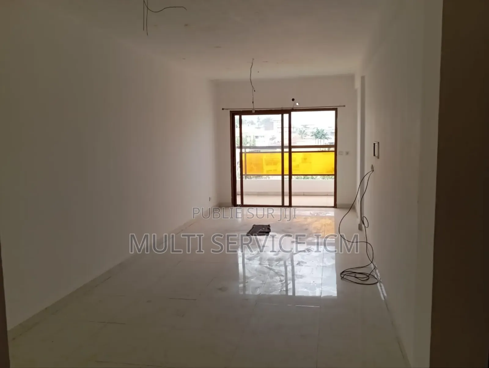 2chbre Appartement dans Ismaël Coulibaly, Cocody à Vendre