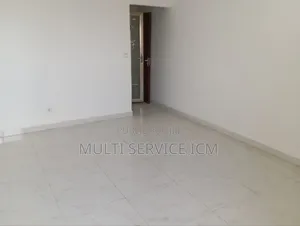 2chbre Appartement dans Ismaël Coulibaly, Cocody à Vendre