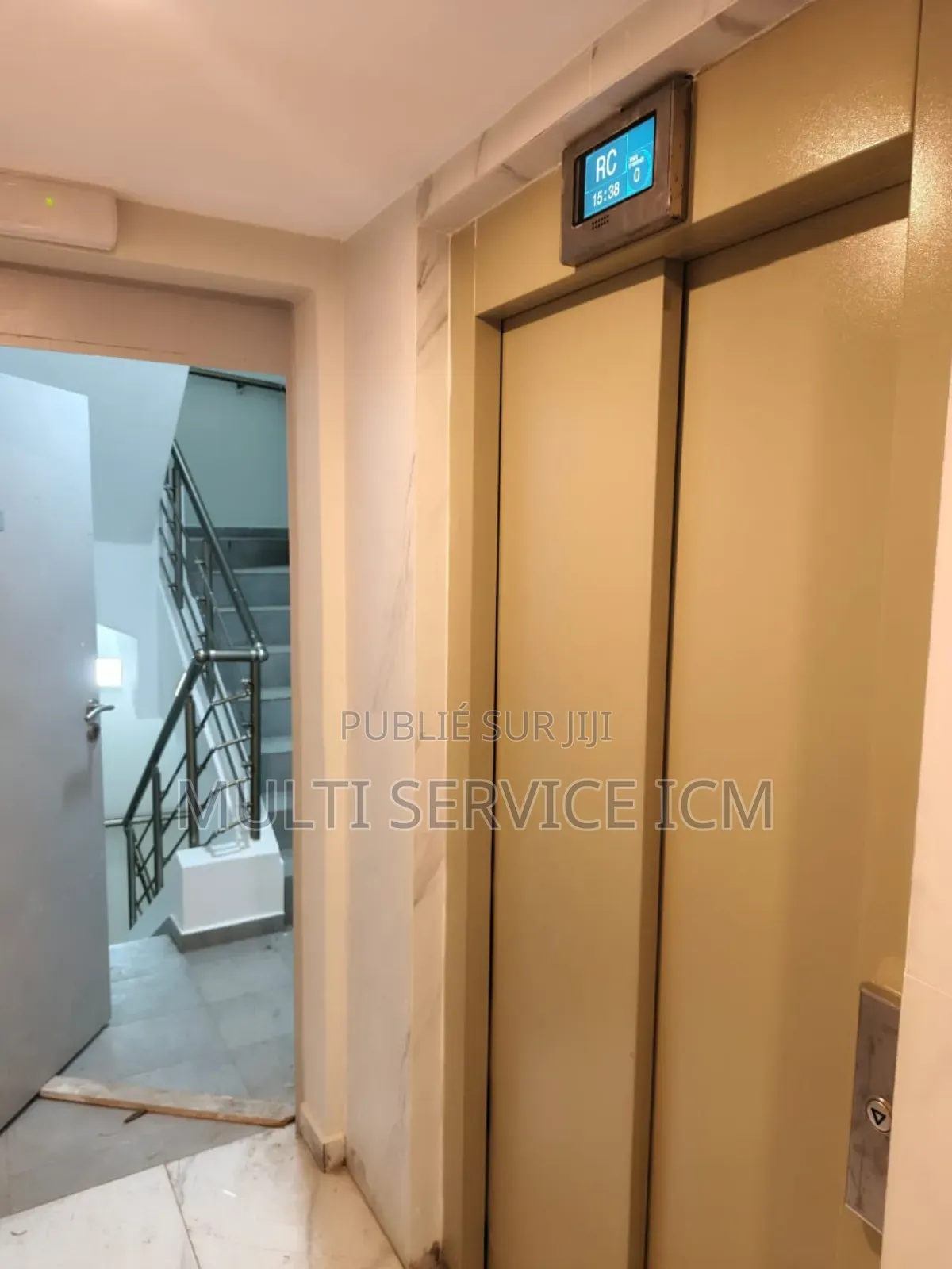 4chbre Appartement dans Ismaël Coulibaly, Cocody à Vendre