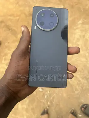 Nouveau Tecno Camon 30S 256 GB Noir