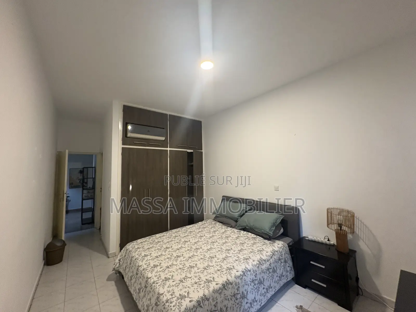 Furnished 2chbre Appartement dans Apparemment Meublé, Cocody à Louer