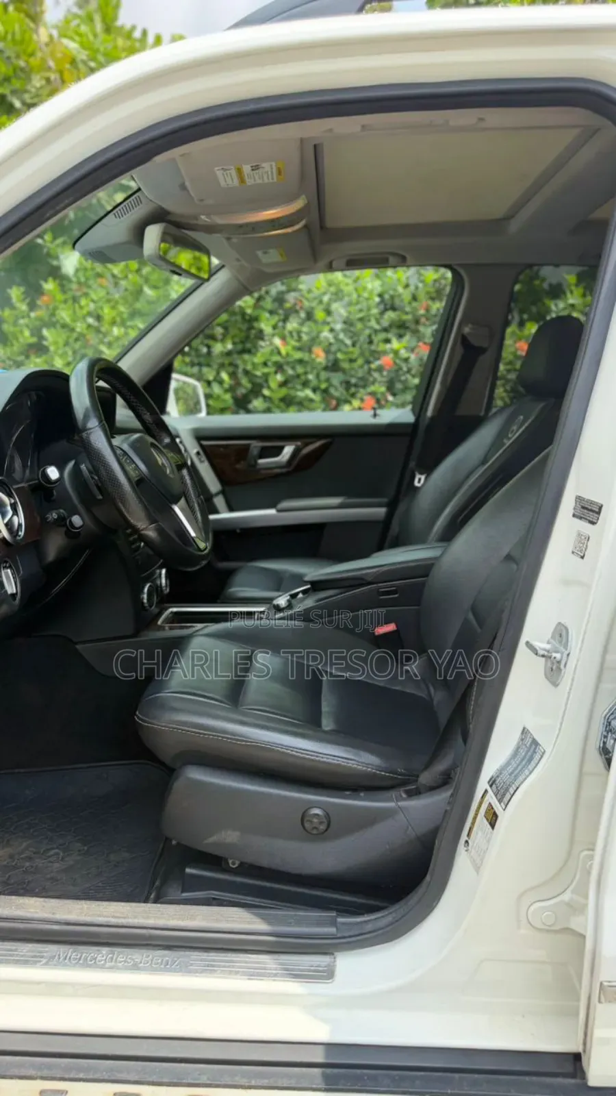 Mercedes-Benz GLK-Class Base GLK 350 4dr AWD 4MATIC (3.5L 6cyl 7A) 2015