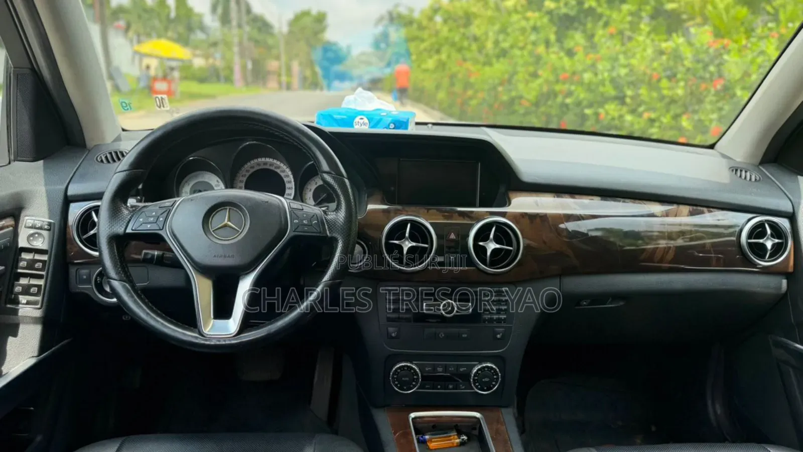 Mercedes-Benz GLK-Class Base GLK 350 4dr AWD 4MATIC (3.5L 6cyl 7A) 2015