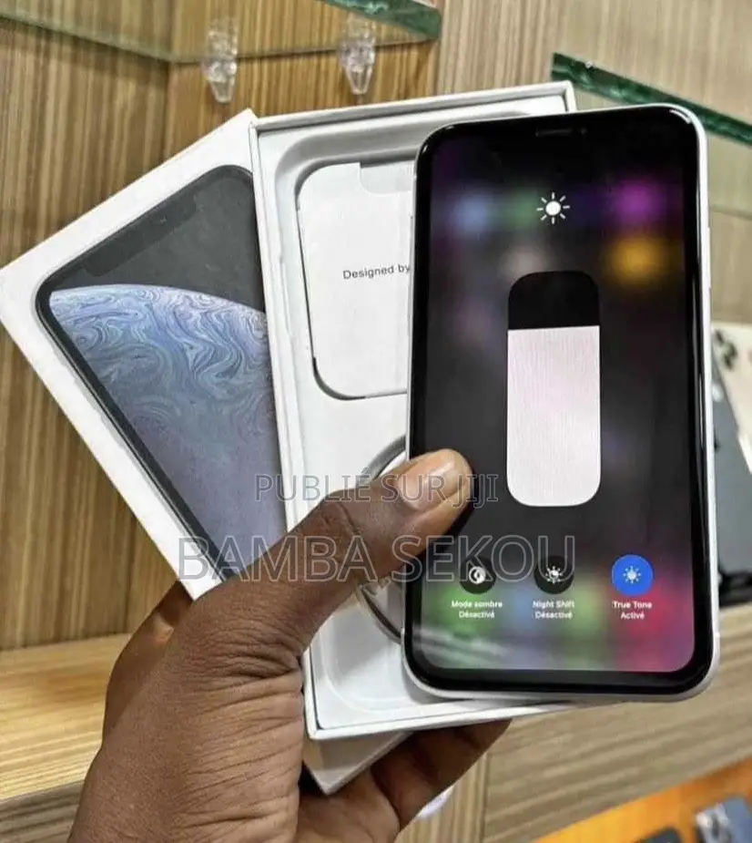 Nouveau Apple iPhone XR 128 GB Blanc
