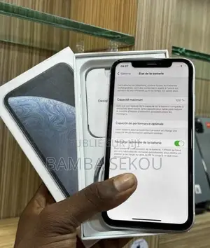 Nouveau Apple iPhone XR 128 GB Blanc