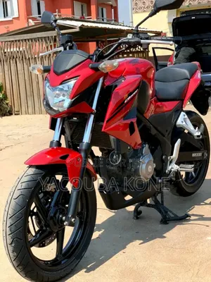 Nouveau Honda CB 2018 Rouge