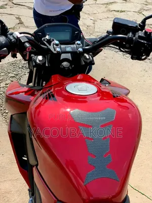 Nouveau Honda CB 2018 Rouge