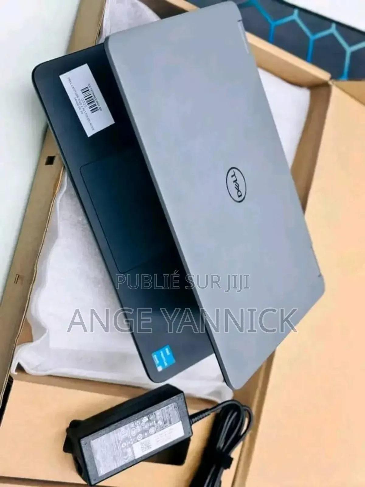 Nouveau Dell Latitude 3120 8GB Intel Core 2 Duo SSD 256GB