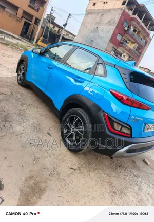 Hyundai Kona Limited 2023 Bleu