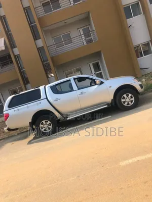 Mitsubishi L200 Double Cab 2.2 4WD 2018 Gris
