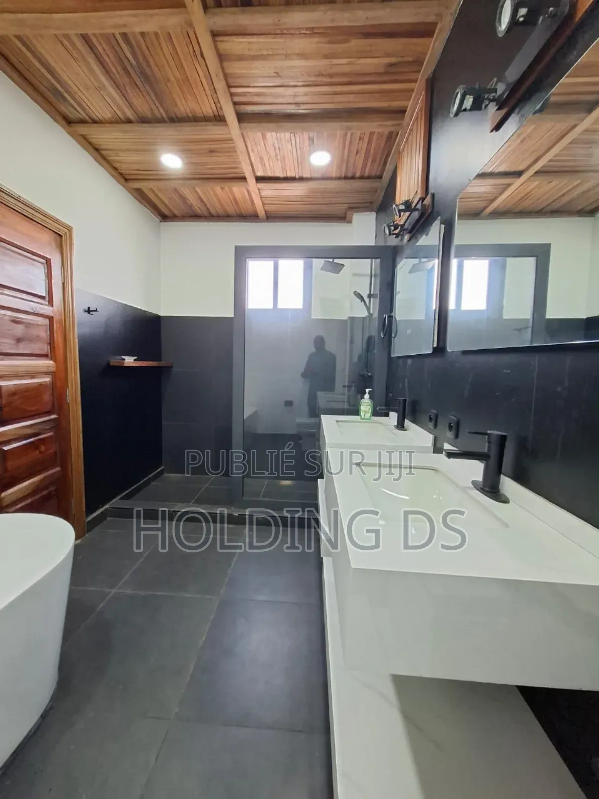 Furnished 4chbre Duplex dans Vente Immobilière, Bingerville à Vendre