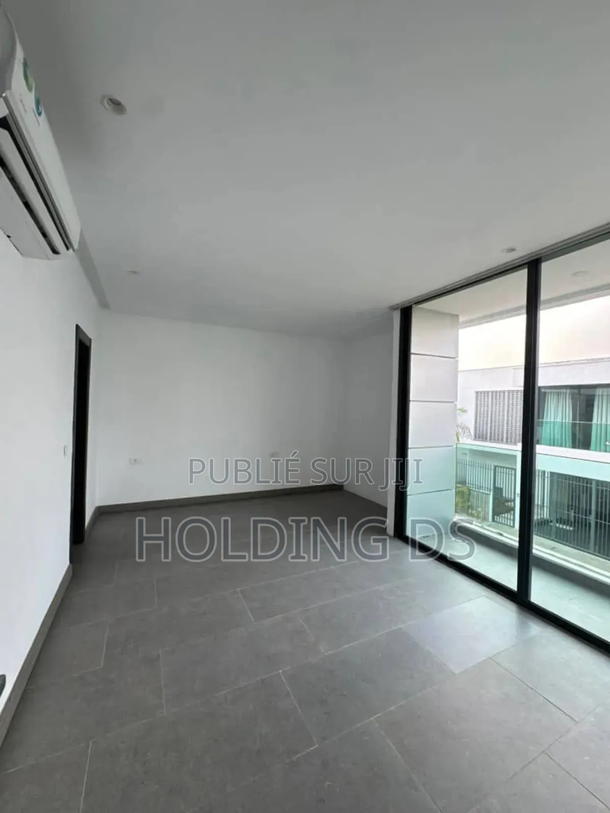 Furnished 3chbre Duplex dans Location Immobilière, Cocody à Louer