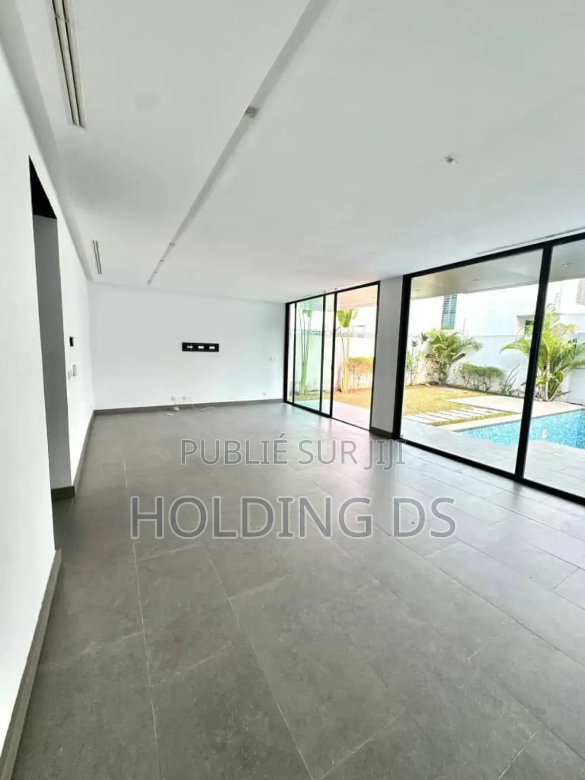 Furnished 3chbre Duplex dans Location Immobilière, Cocody à Louer