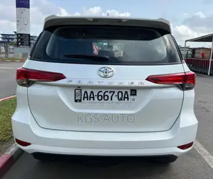 Toyota Fortuner 2025 Blanc