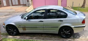 BMW 318i 2000 Gris