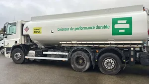 Camion Citerne a Hydrocarbures