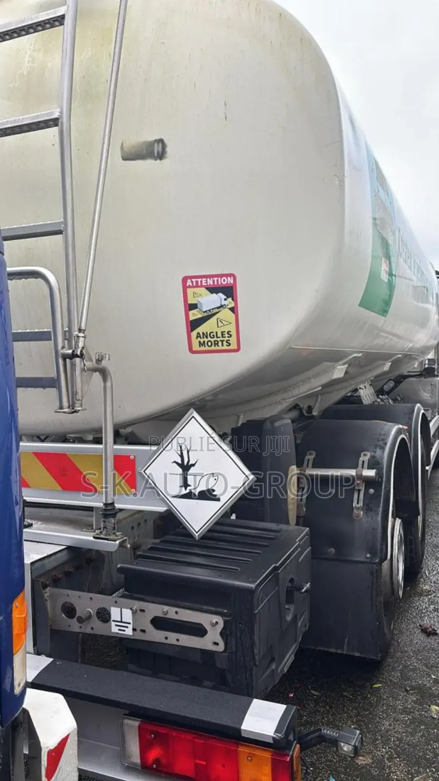 Camion Citerne a Hydrocarbures