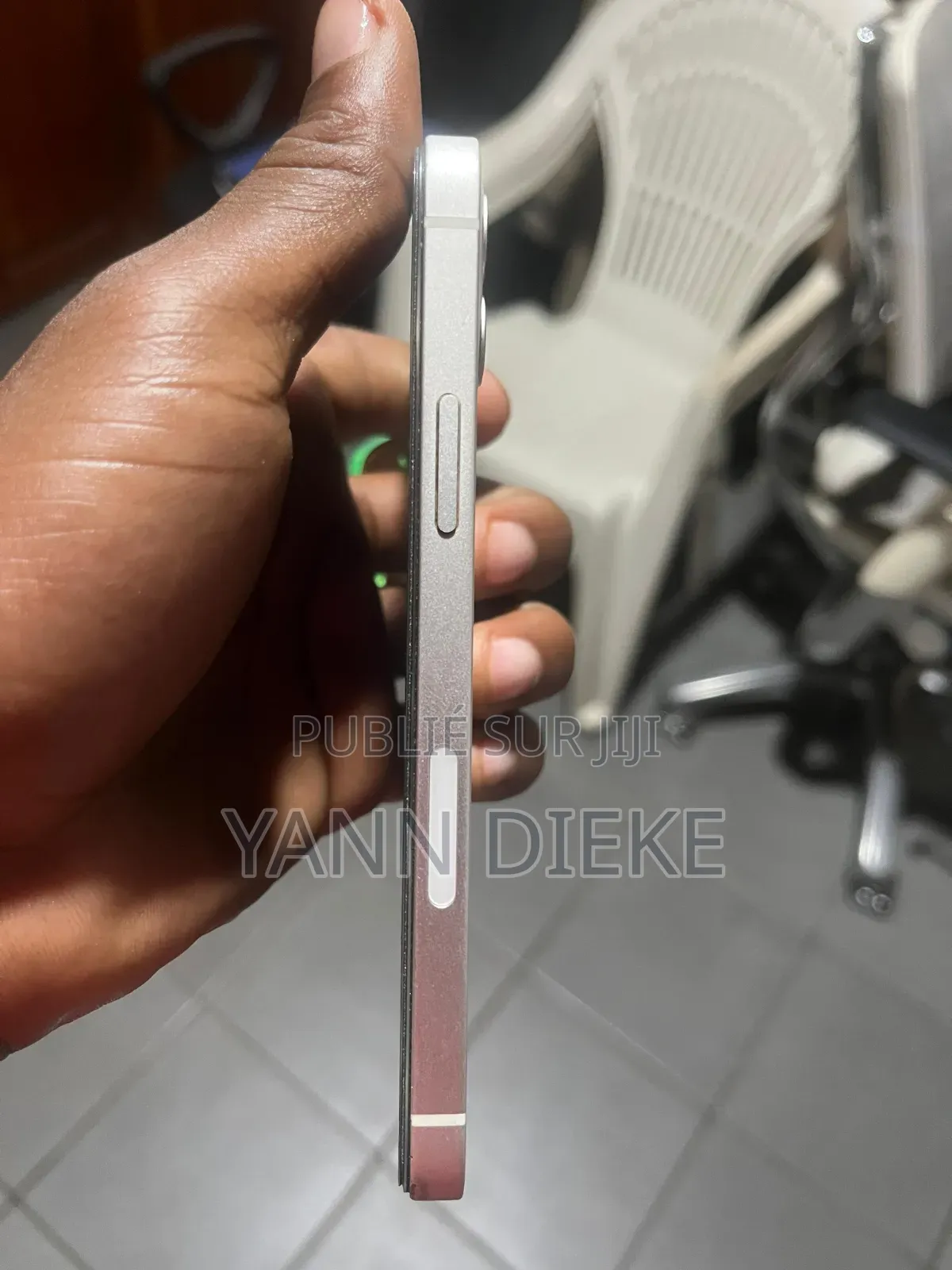 Apple iPhone 12 64 GB Blanc