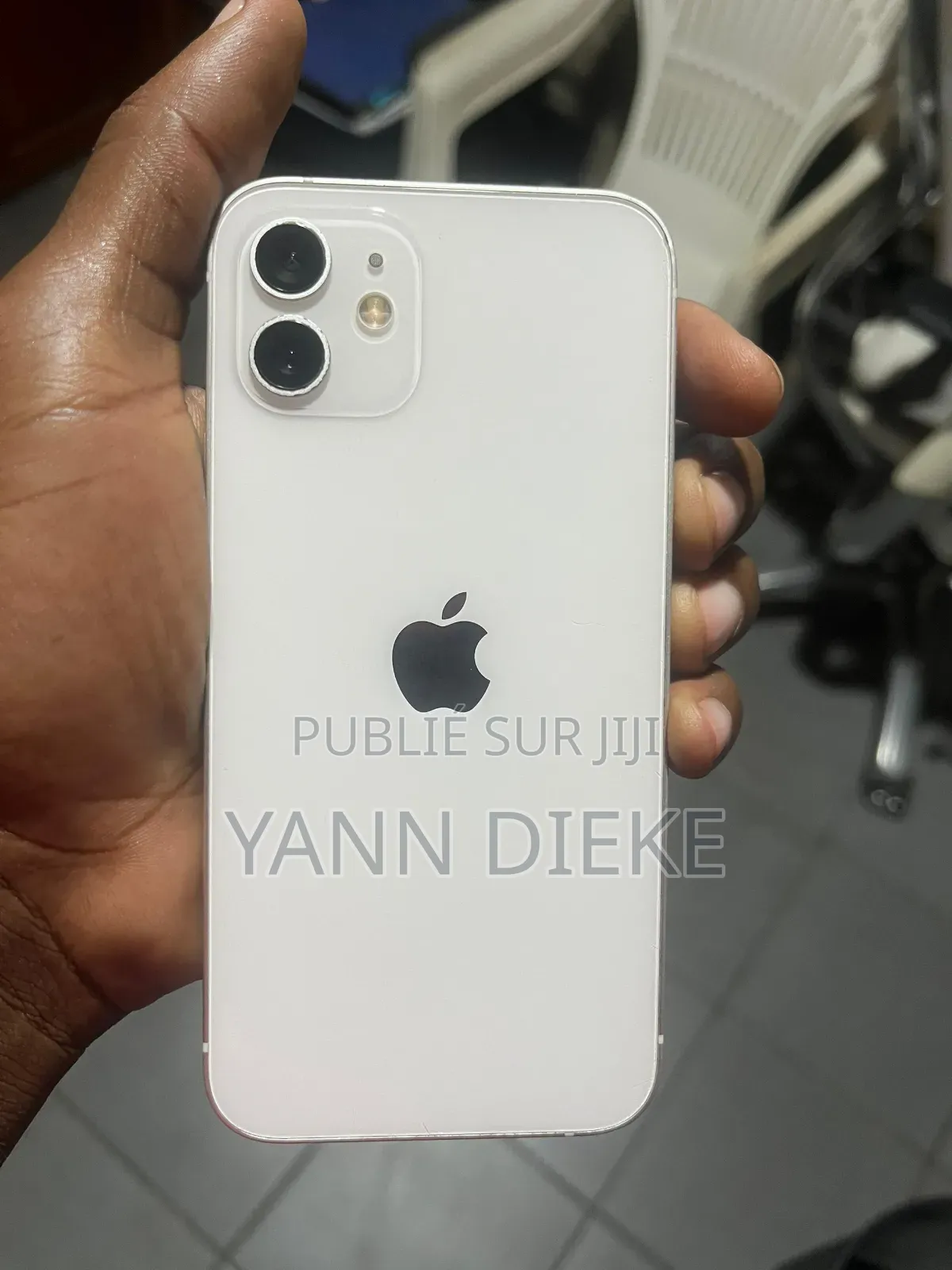 Apple iPhone 12 64 GB Blanc