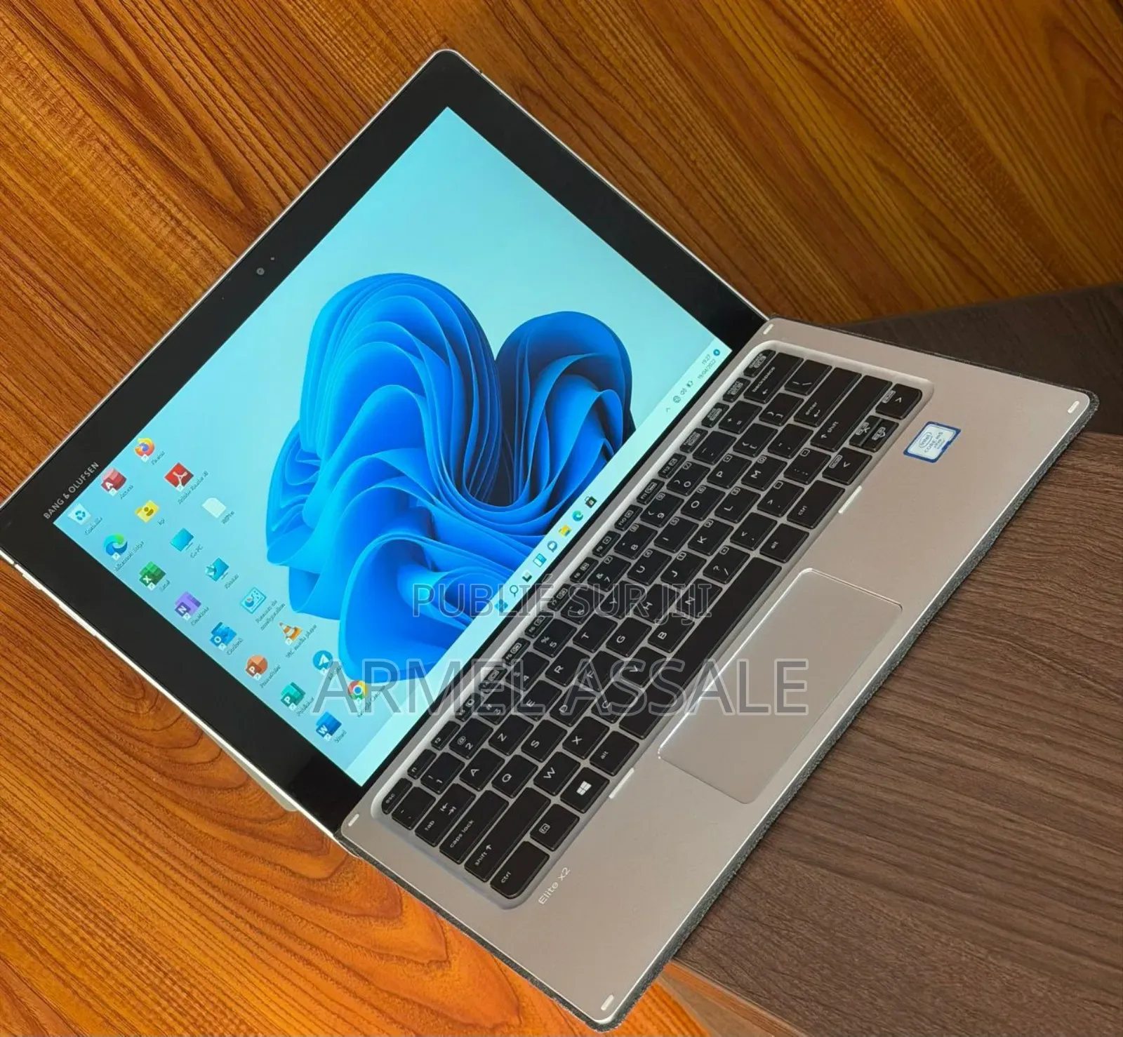 Nouveau HP Elite X2 1012 8GB Intel Core i5 SSD 256GB