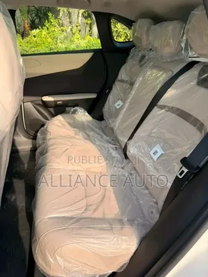 Nouveau Mazda AZ 2025 Blanc