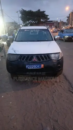 Mitsubishi L200 2013 Blanc