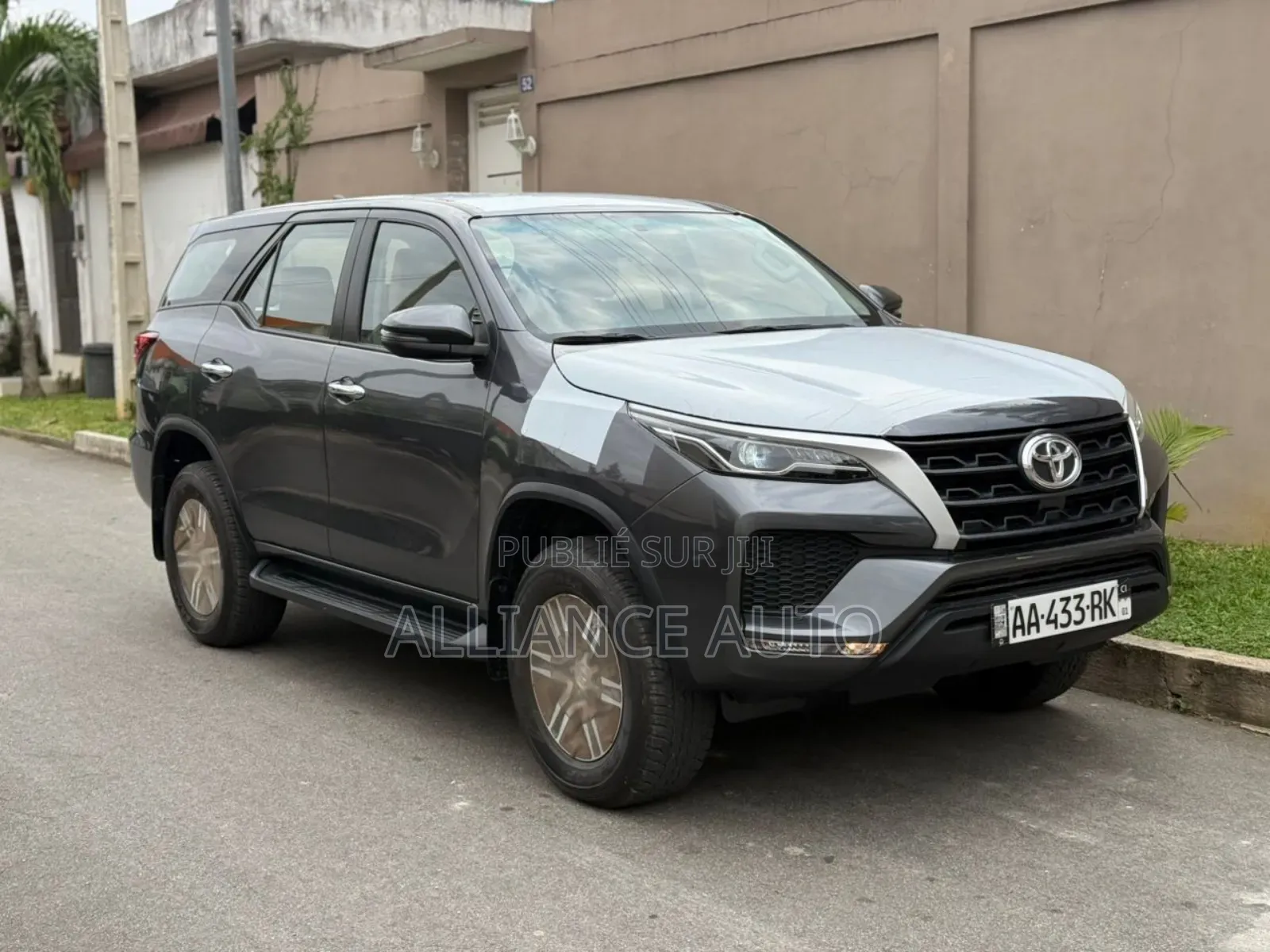 Toyota Fortuner 2025 Noir