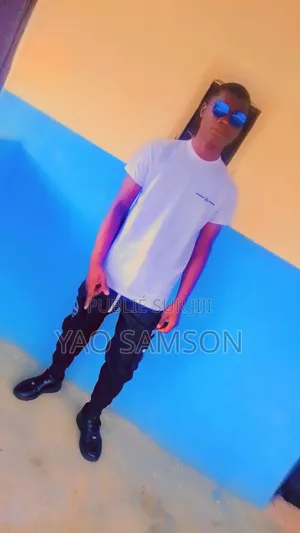 Je Recherche Un CV J'ais Le Bepc Niveau Terminale D