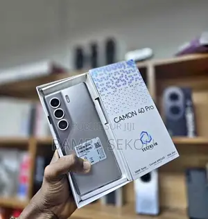 Nouveau Tecno Camon 40 Pro 5G 256 GB Argenté