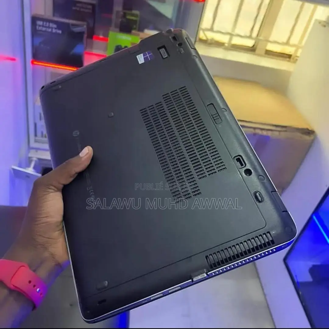 Nouveau HP EliteBook 840 G2 12GB Intel Core i5 HDD 500GB