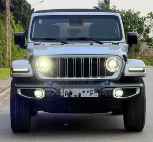 Jeep Wrangler Sahara 4 Door 4x4 2025 Gris