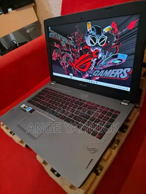 Nouveau Asus ROG Strix GL703 32GB Intel Core i7 SSD 1T