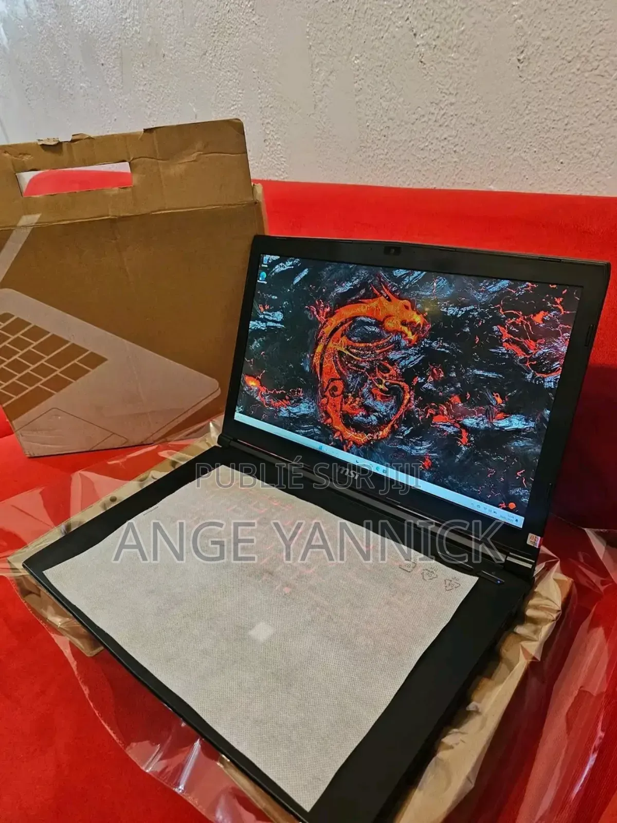 Nouveau MSI GE40 2PC Dragon Eyes 16GB Intel Core i7 SSD 256GB