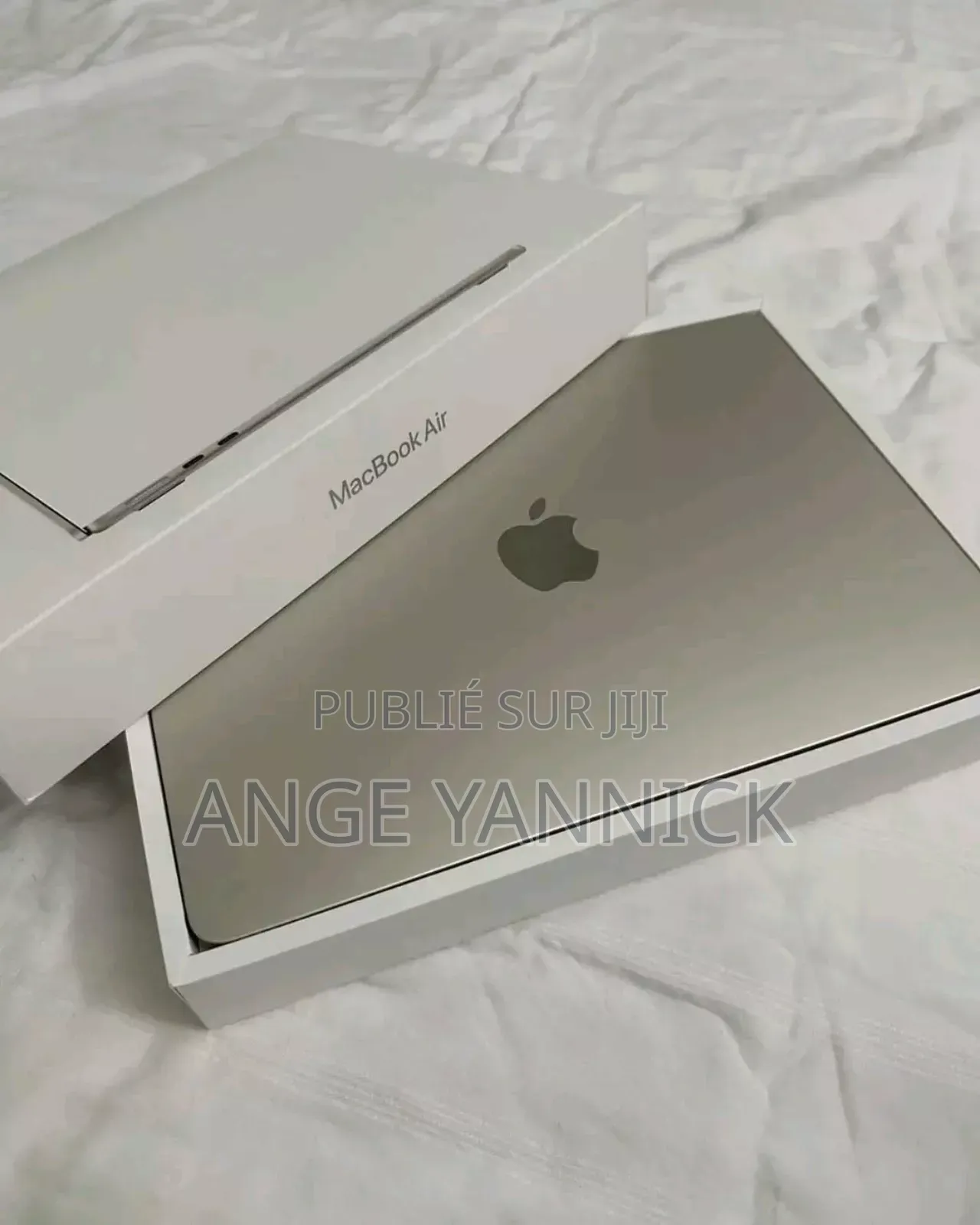 Nouveau Apple MacBook Air 2022 M2 16GB Intel Core M2 SSD 256GB