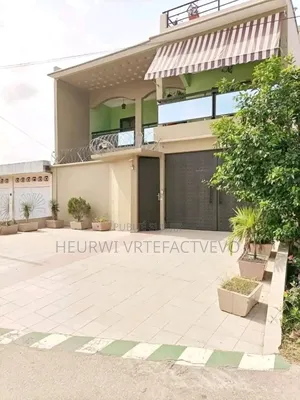 Furnished 5chbre Duplex dans Yozalem, Cocody à Vendre