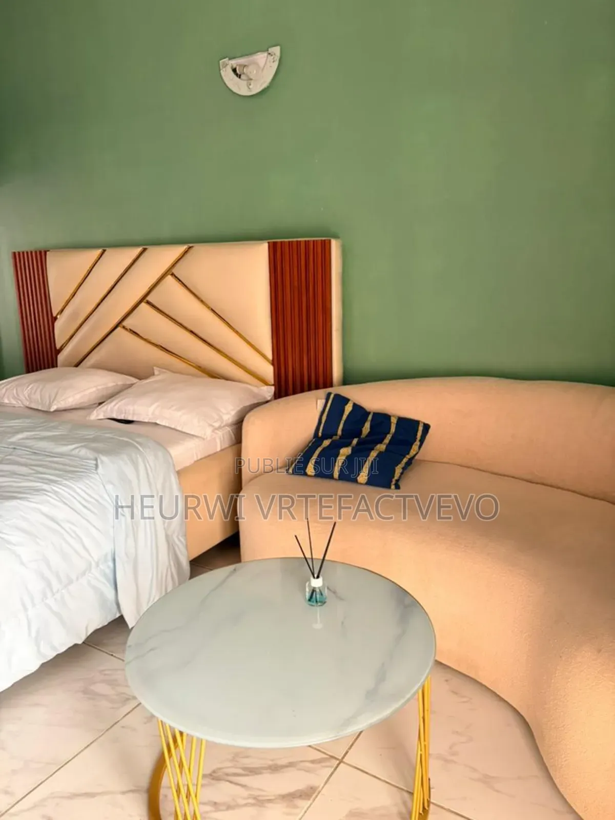 Furnished 5chbre Duplex dans Yozalem, Cocody à Vendre