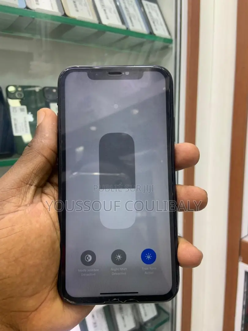 Nouveau Apple XR 64 GB Noir