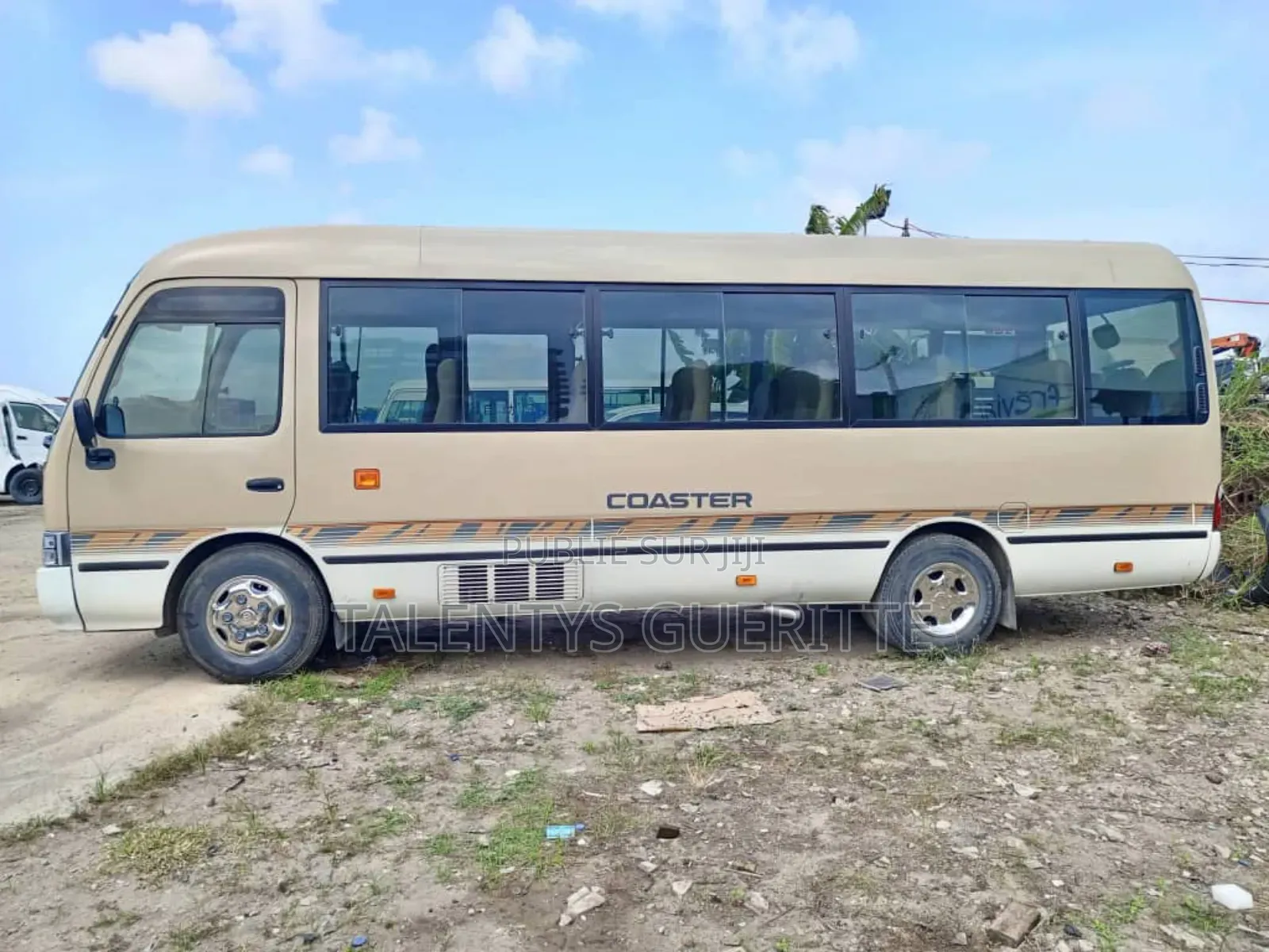 Toyota Sous-verre 2019 Doré