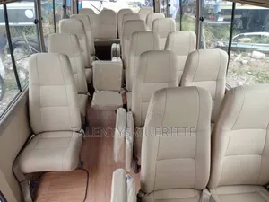 Toyota Sous-verre 2019 Doré