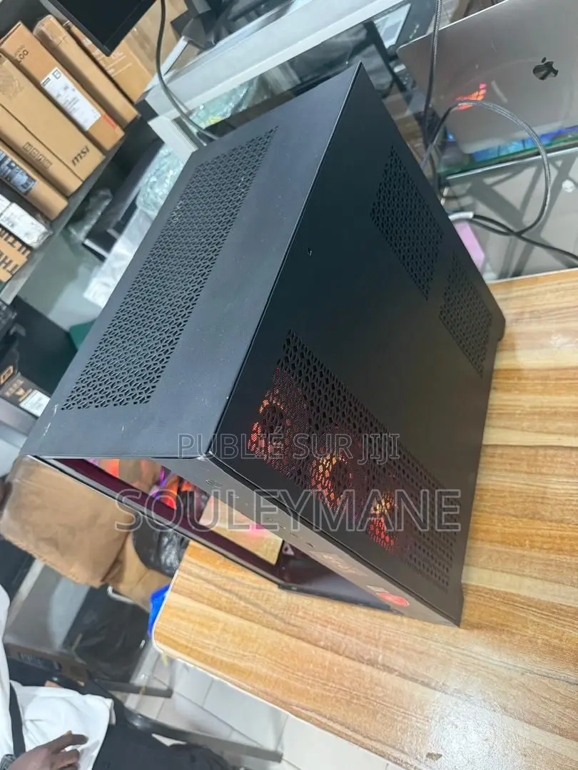 Nouveau Ordinateur de bureau MSI model 16GB AMD Ryzen 5 SSD 512GB