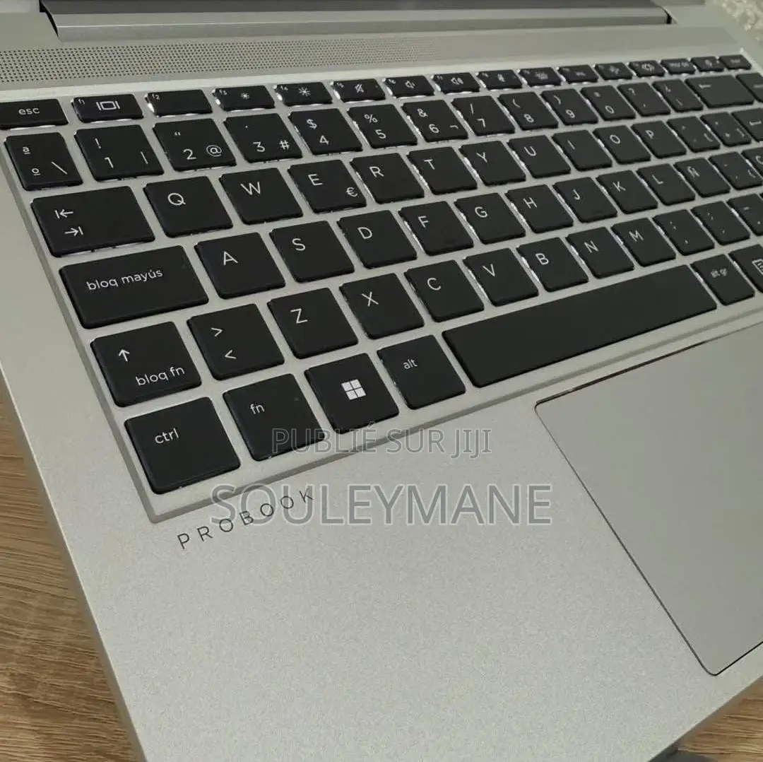 Ordinateur portable HP ProBook 640 G8 16GB Intel Core i5 SSD 512GB