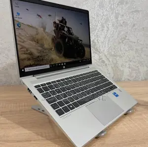 Ordinateur portable HP ProBook 640 G8 16GB Intel Core i5 SSD 512GB