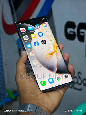 Nouveau Tecno Camon 30S Pro 256 GB Autre